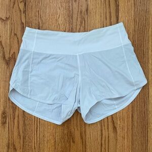 Lululemon Speed Up Low Rise-4" inseam; size 6; color: white: Perfect condition